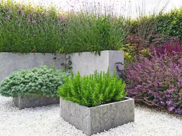 River Rock Landscaping Ideas for Beautiful Backyards and Outdoor Spaces