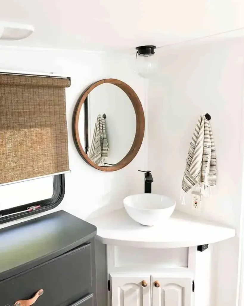 21 Beautiful Small Camper Bathroom Remodel Ideas to Inspire Your Space smallhometours.com 16