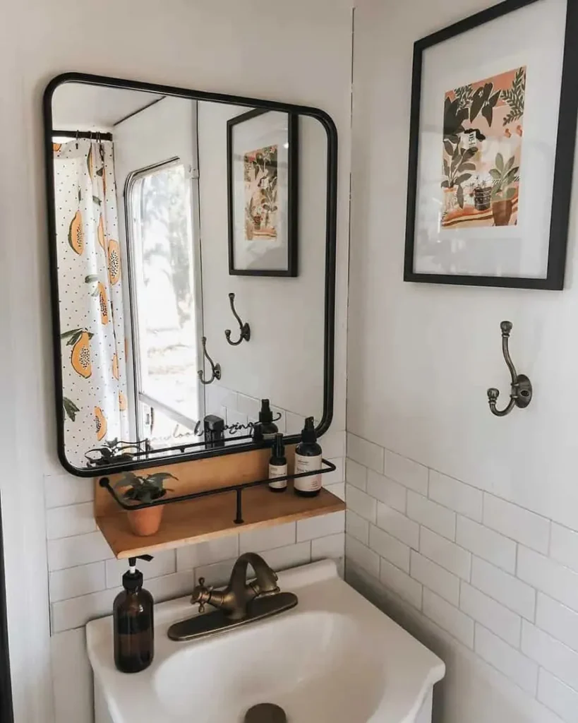 21 Beautiful Small Camper Bathroom Remodel Ideas to Inspire Your Space smallhometours.com 19