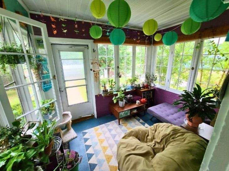 26 Cozy and Charming Small Front Porch Ideas Youll Love For Every Season smallhometours.com 13