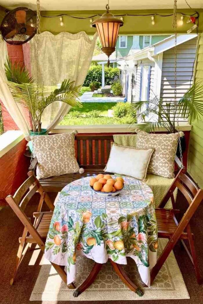 26 Cozy and Charming Small Front Porch Ideas Youll Love For Every Season smallhometours.com 3