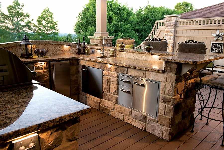 28 Rustic Mexican Outdoor Kitchen Decor Ideas with Beautiful Spanish Hacienda Design smallhometours.com 11