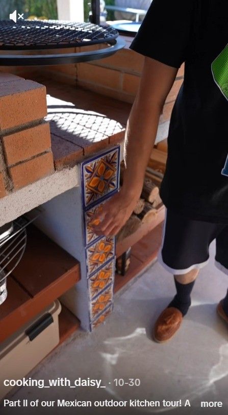 28 Rustic Mexican Outdoor Kitchen Decor Ideas with Beautiful Spanish Hacienda Design smallhometours.com 3