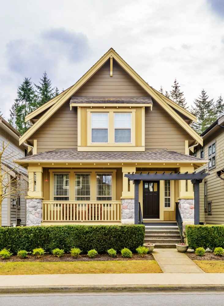 Beautiful Front Yard Landscaping Ideas For Spring smallhometours.com 8