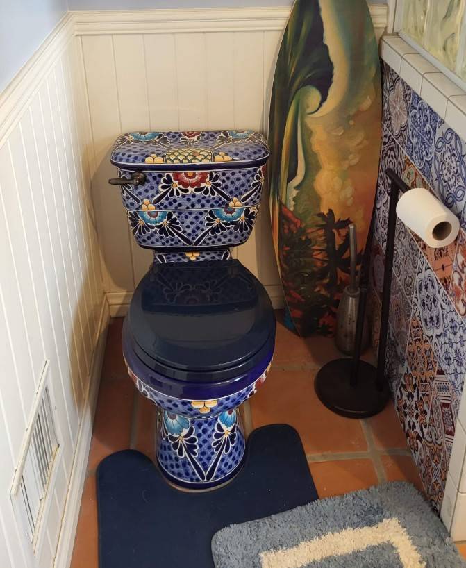 20 Intricate Mexican Toilet Designs Featuring Hand Painted Seats and Talavera Ceramic You Need to See smallhometours.com