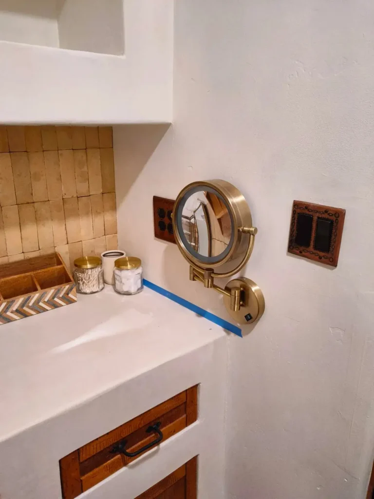 22 Old Mexican House Bathroom Design Ideas With Colorful Hand Painted Talavera Tiles You Need to See smallhometours.com 4