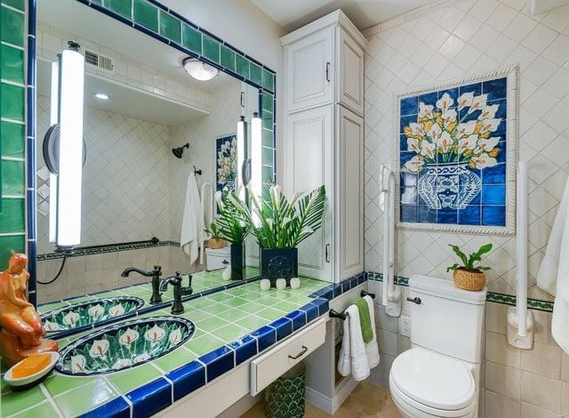 22 Old Mexican House Bathroom Design Ideas With Colorful Hand Painted Talavera Tiles You Need to See smallhometours.com 9