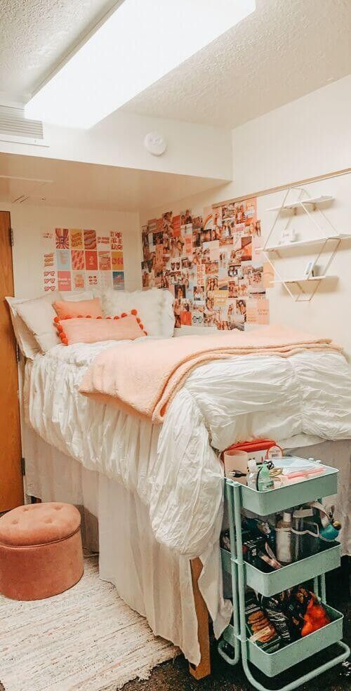 41 Classic College Dorm Room Color Schemes That Turn Small Spaces Into a Home smallhometours.com 2