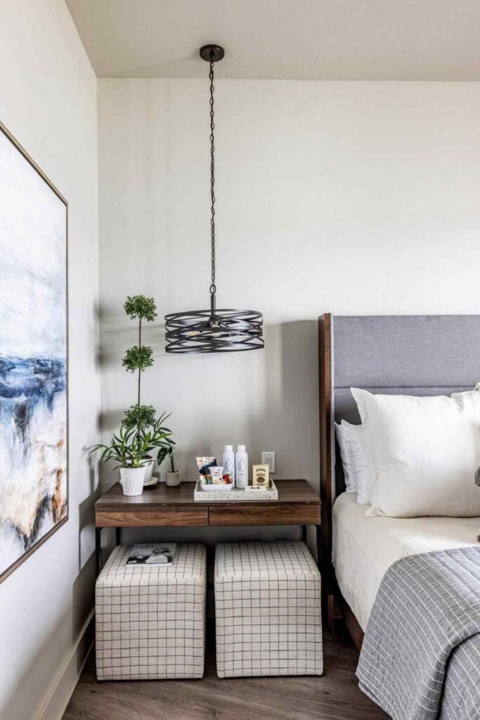 5 Best Paint Colors for a South Facing Bedroom That Glow in Natural Light smallhometours.com 11