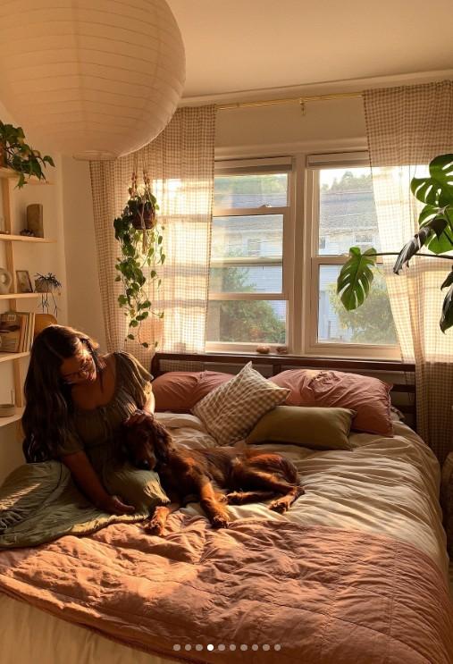 5 Best Paint Colors for a West Facing Bedroom smallhometours.com 1