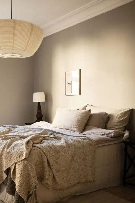 5 Best Paint Colors for a West Facing Bedroom smallhometours.com 1