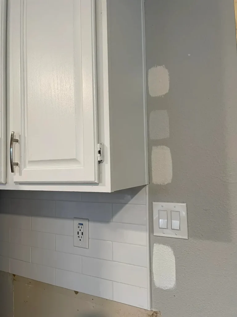 5 Best Paint Colors for a Whole House That You Wont Regret smallhometours.com 11