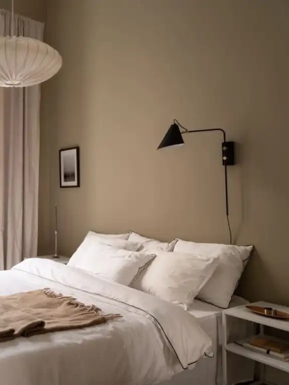 5 Best Paint Colors for a Whole House That You Wont Regret smallhometours.com 3