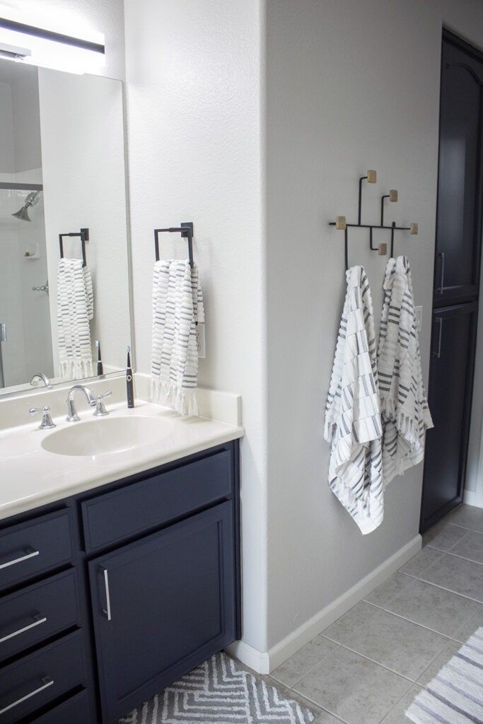 Agreeable Gray Sherwin Williams bathroom paint colors 683x1024 1