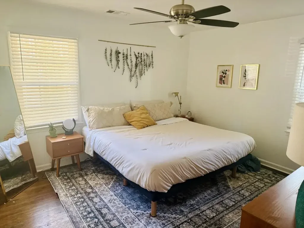 12 Above Bed Decor Ideas That Instantly Elevate Your Bedroom smallhometours.com 24