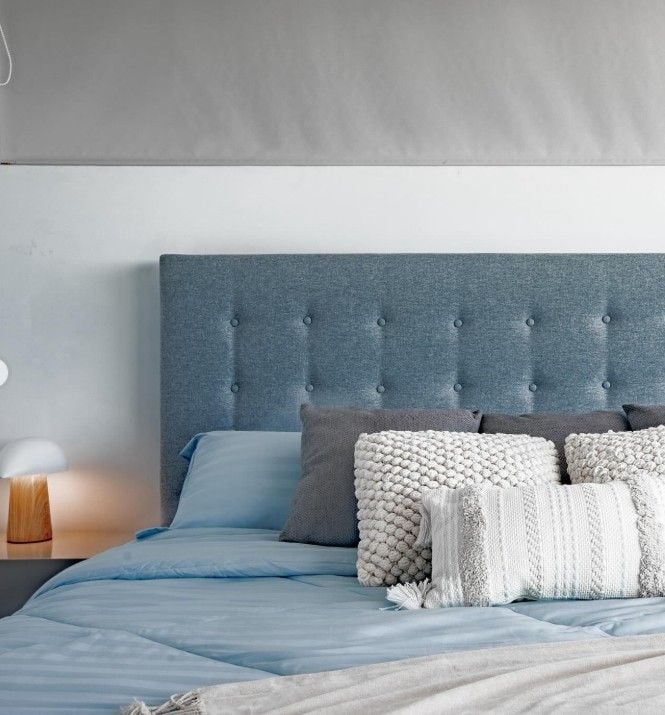 12 Above Bed Decor Ideas That Instantly Elevate Your Bedroom smallhometours.com 32