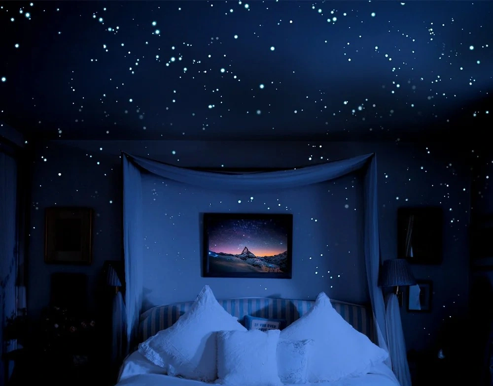 12 Above Bed Decor Ideas for Kids Bedrooms smallhometours.com 7