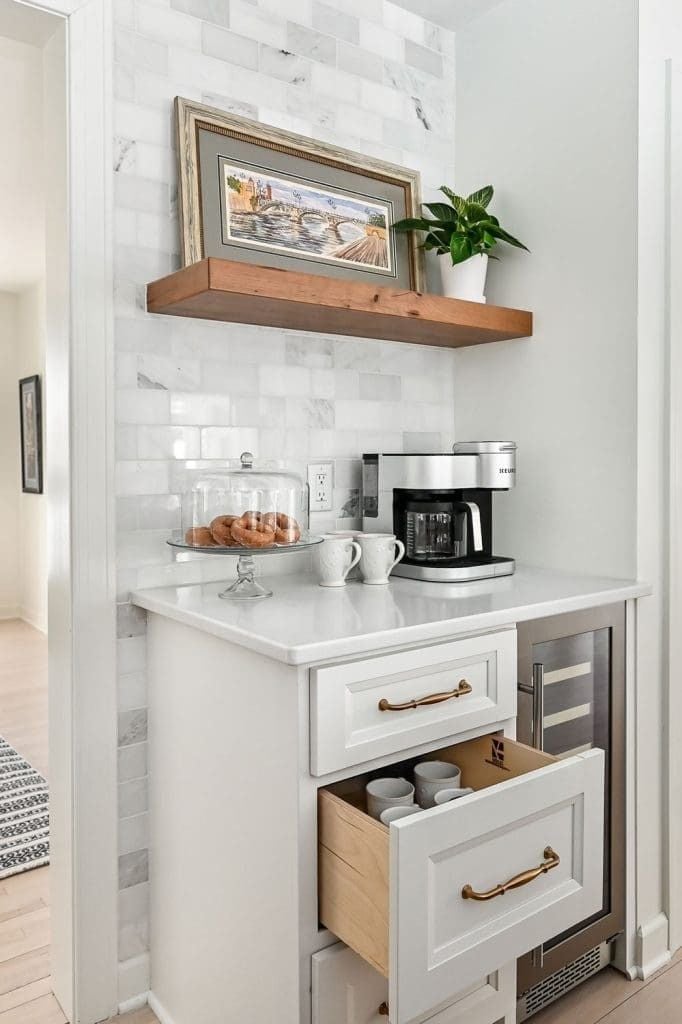 40 Coffee Bar Ideas for Small Spaces Stylish Space Saving Setups smallhometours.com 1