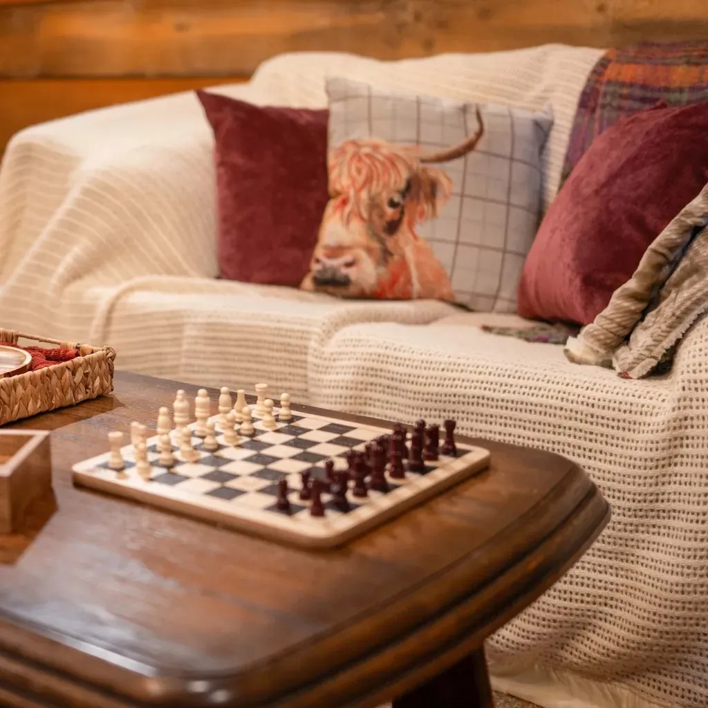 6 Scottish Highlands Decor From The Traitors smallhometours.com 1