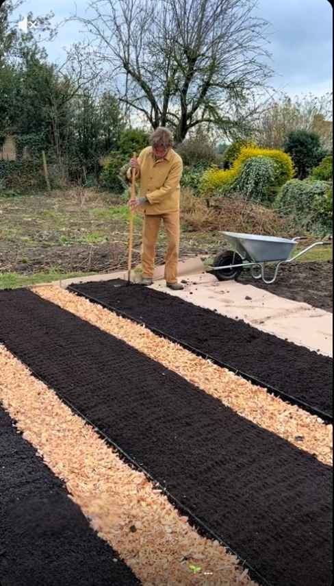 Food Forest Garden Permaculture Design Ideas That Actually Work in Real Yards smallhometours.com 4