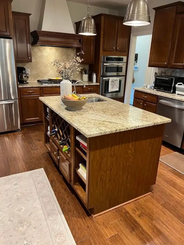 12 L Shaped Kitchen with Island Layout Ideas smallhometours.com 10