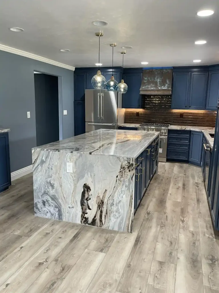 12 L Shaped Kitchen with Island Layout Ideas smallhometours.com 3