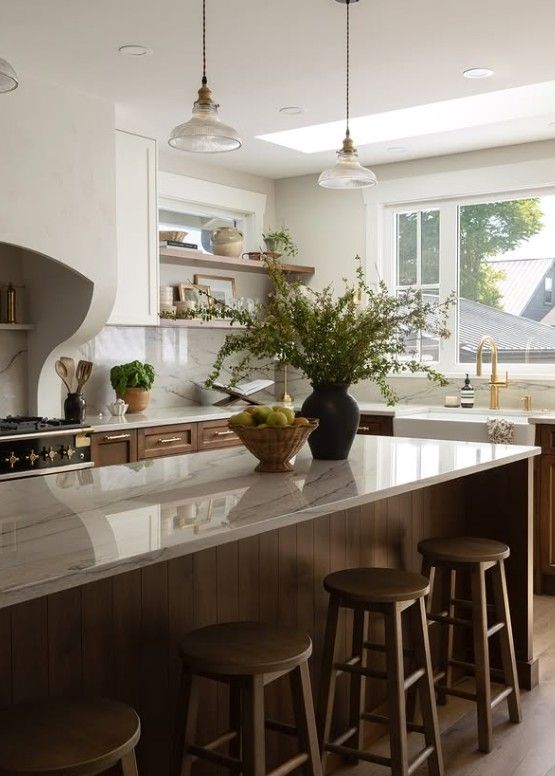 12 L Shaped Kitchen with Island Layout Ideas smallhometours.com 4