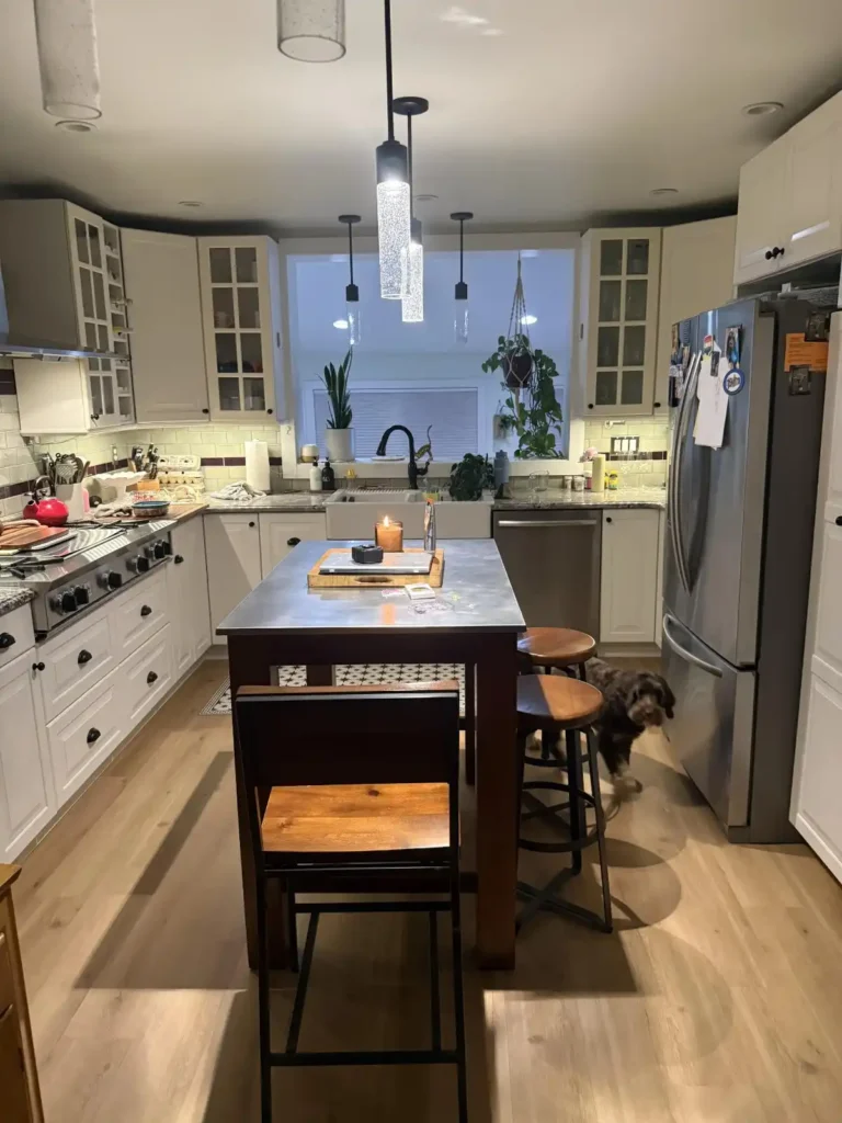 12 L Shaped Kitchen with Island Layout Ideas smallhometours.com 9