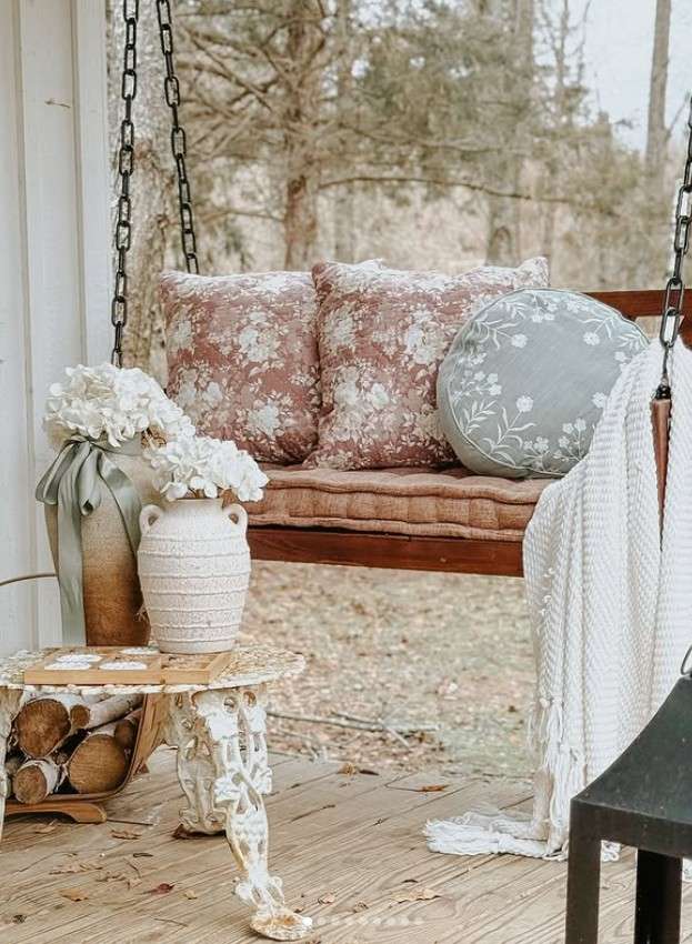 22 Boho Front Porch Ideas Create a Relaxed Free Spirited Welcome smallhometours.com 1