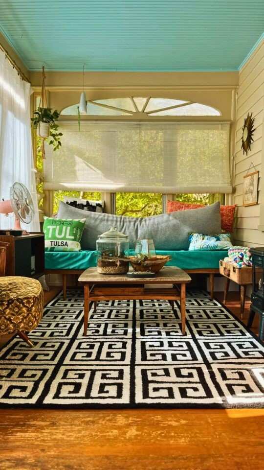 22 Boho Front Porch Ideas Create a Relaxed Free Spirited Welcome smallhometours.com 11