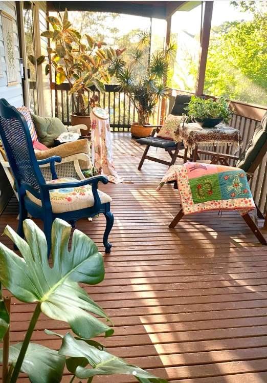 22 Boho Front Porch Ideas Create a Relaxed Free Spirited Welcome smallhometours.com 2