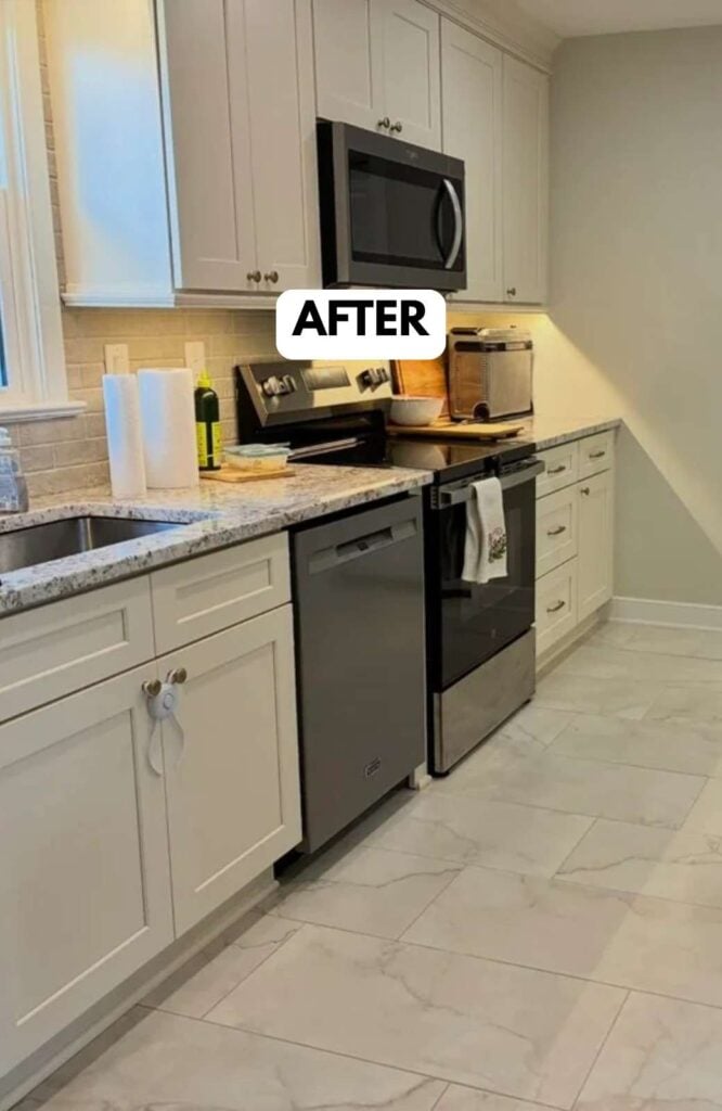 25 Kitchen Makeovers Before and After That Will Inspire Your Next Renovation smallhometours.com 13