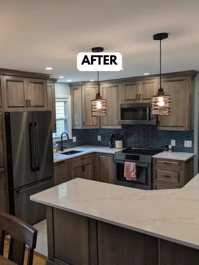 25 Kitchen Makeovers Before and After That Will Inspire Your Next Renovation smallhometours.com 3