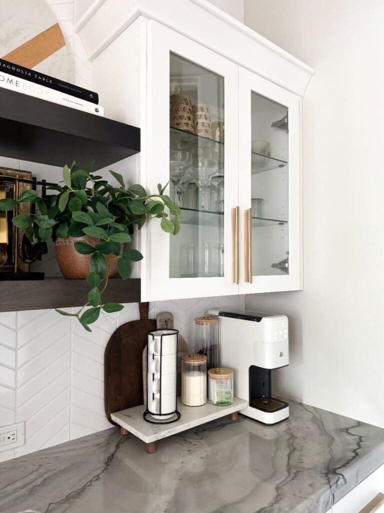 31 Stylish and Smart Ways Kitchen Counter Coffee Bar Ideas to Elevate Your Space smallhometours.com 23