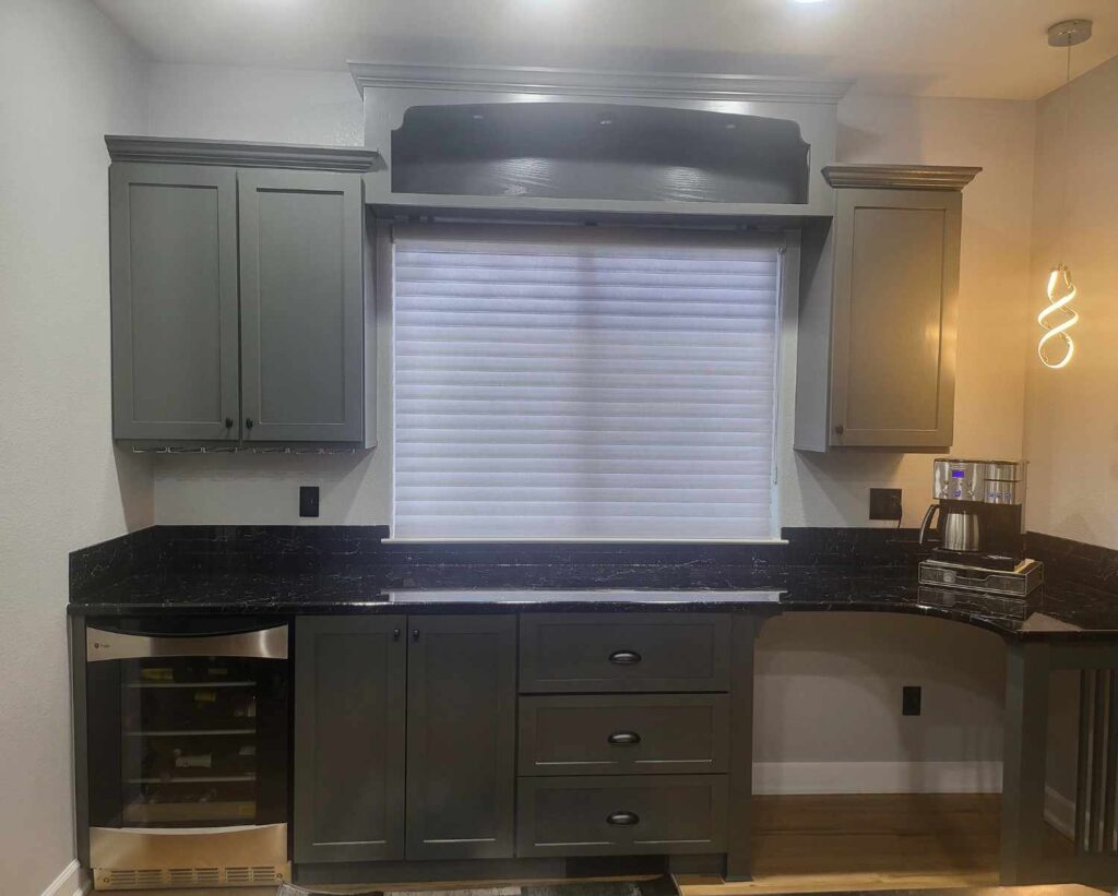 7 Best Cabinet Colors for Black Granite Countertops smallhometours.com 3