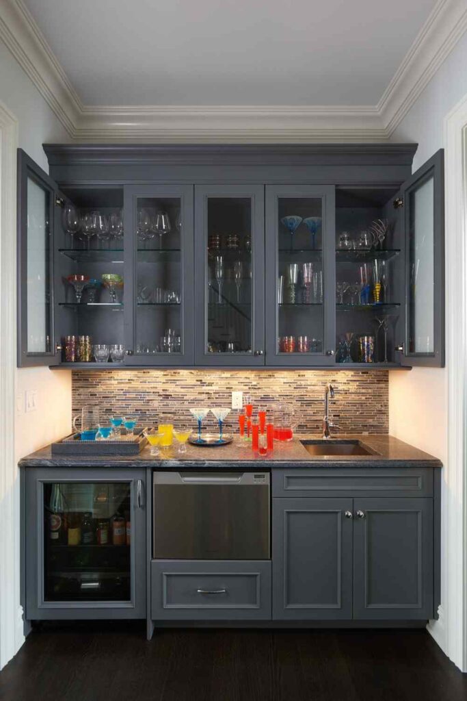 7 Best Cabinet Colors for Black Granite Countertops smallhometours.com 7