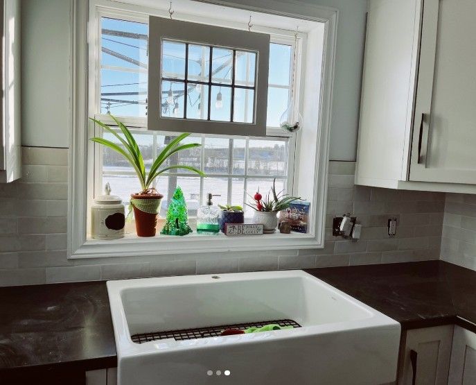 8 Best Backsplash for Black Granite Countertops smallhometours.com 1