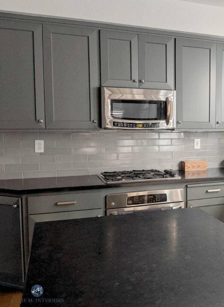 8 Best Backsplash for Black Granite Countertops smallhometours.com 4