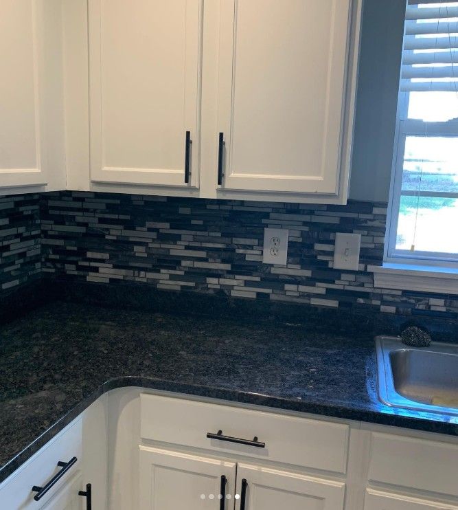 8 Best Backsplash for Black Granite Countertops smallhometours.com 8