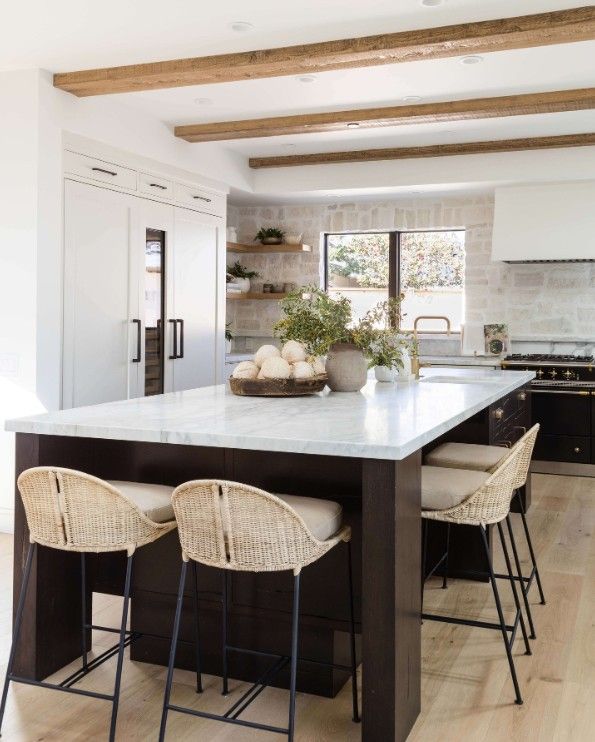 Best Kitchen Backsplash with White Cabinets smallhometours.com 12