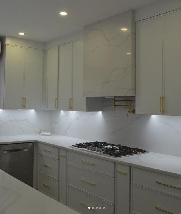 Best Kitchen Backsplash with White Cabinets smallhometours.com 4
