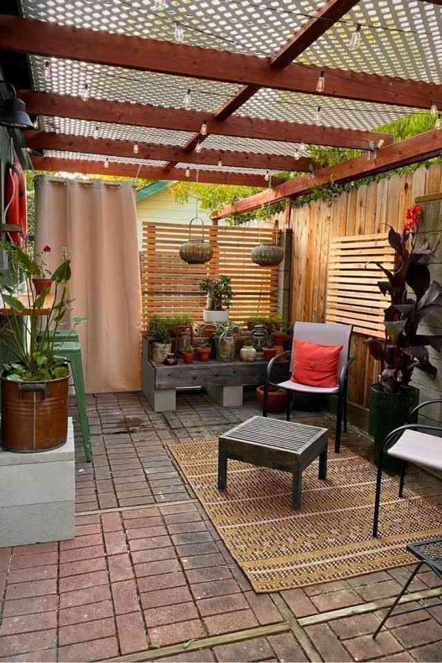 15 Patio Before and After Backyard Makeover That Completely Transforms Outdoor Living smallhometours.com 20