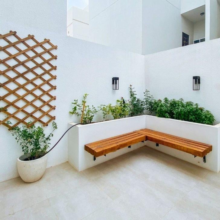 15 Patio Before and After Backyard Makeover That Completely Transforms Outdoor Living smallhometours.com 3