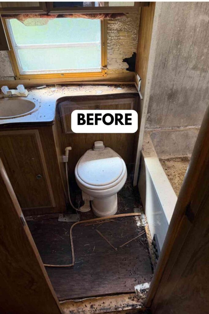 25 Small Camper Bathroom Makeovers Stunning Before and After Transformations That Maximize Space Style smallhometours.com 17