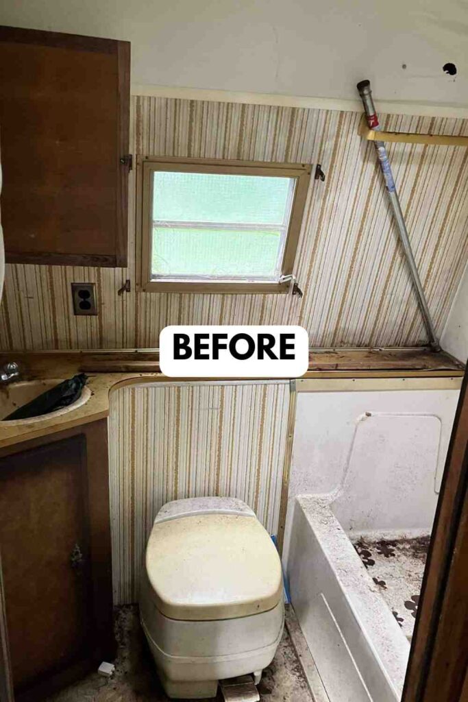 25 Small Camper Bathroom Makeovers Stunning Before and After Transformations That Maximize Space Style smallhometours.com 47