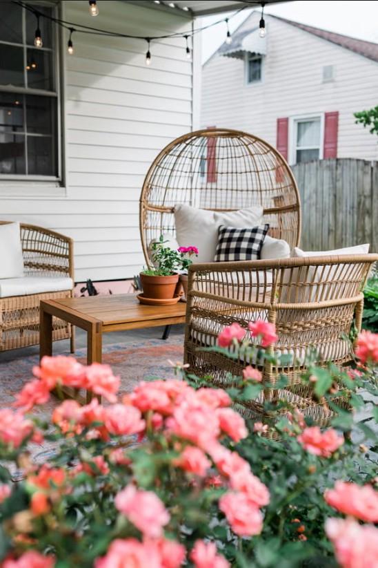 Patio Before and After Backyard Makeover That Completely Transforms Outdoor Living smallhometours.com 3