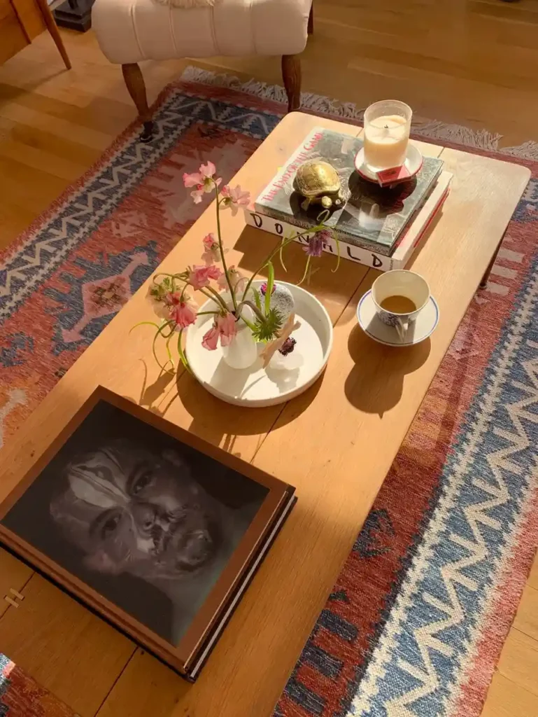 28 Coffee Table Centerpiece Ideas Youll Want to Copy This Weekend smallhometours.com 2