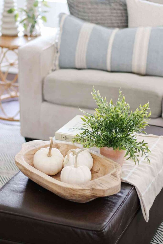 28 Coffee Table Centerpiece Ideas Youll Want to Copy This Weekend smallhometours.com 4