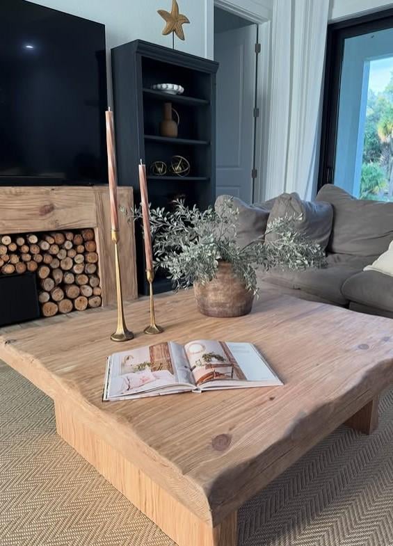 28 Coffee Table Centerpiece Ideas Youll Want to Copy This Weekend smallhometours.com 5