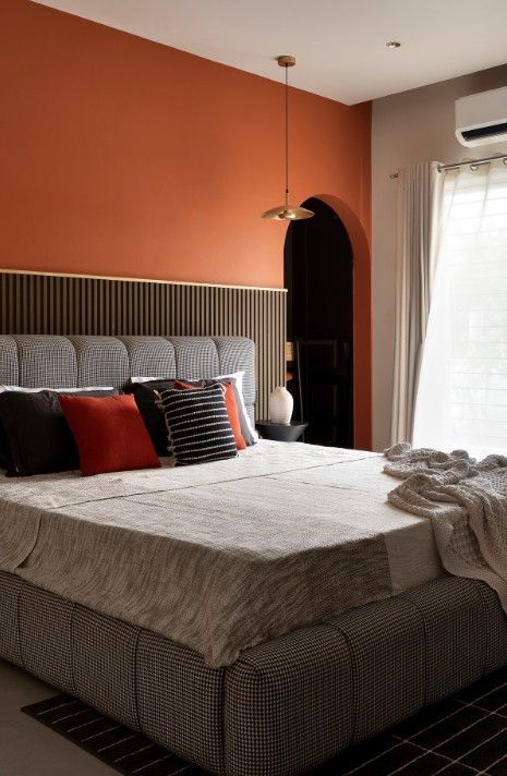 5 Best Earth Tone Paint Colors for Master Bedrooms That Feel Cozy and Relaxing smallhometours.com 12